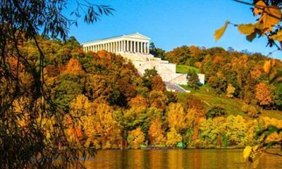 Munich Walhalla Regensburg and Landshut with Boat Tour