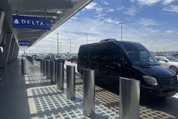 Luxury Group Airport Transfers and Event Shuttles