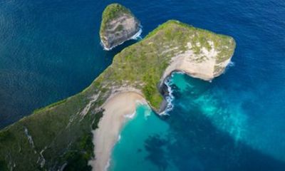Private Boat Tour in West Nusa Penida and Snorkeling