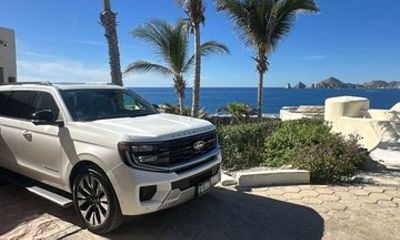 Luxury Airport Transfers in Cabo San Lucas