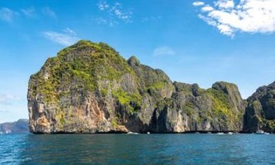 Full Day Phi Phi Island Tour Sunset Power Catamaran from Phuket