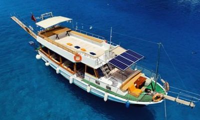 Ölüdeniz Butterfly Valley Boat Tour Max 30 People (No Loud Music)