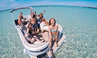 Pontoon Boat Rentals in Navarre Beach Explore at Your Own Pace