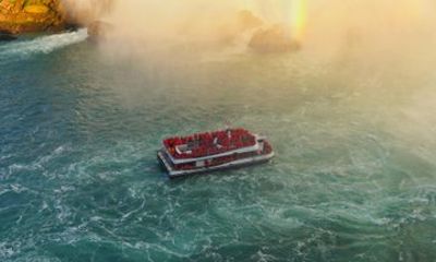 Niagara Falls Journey Behind the Falls and Hornblower Boat Cruise