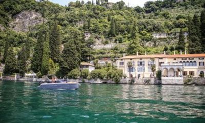 Boat Tour Discover the Villas of Lake Como