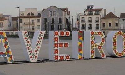 Aveiro Stories Canals and Tiles Guided Walking Tour