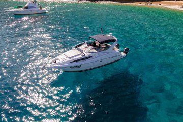 Enjoy a PRIVATE Yacht in Los Cabos 8 Persons