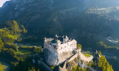 Private Day Tour Werfen Castle and Ice Caves from Salzburg