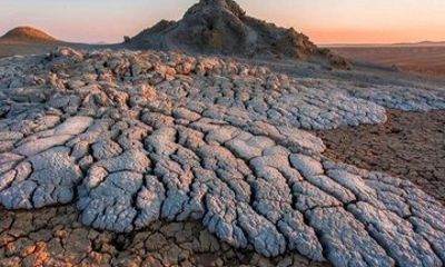 Gobustan Highlights, Mud Volcanoes and Absheron Fire Tour