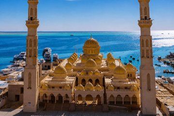 Hurghada City Tour & VIP Cleopatra Hammam & Full-Body Massage