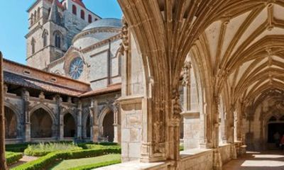 From Toulouse: Hidden Medieval France & Lot Valley Day Trip