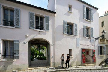 Paris Montmartre Museum Ticket and District Guided Tour