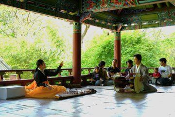 Beyond Seoul Korean Heritage and Folk Village Night Tour in Suwon