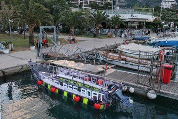 Glass Boat Tour Exploration of Budva