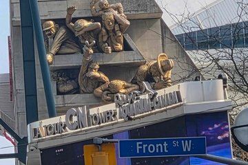 Solar Toronto Walking Tour