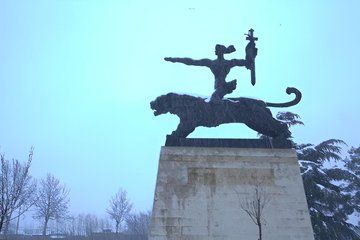 Discover Gori Hidden Gems and Architecture Walking Tour