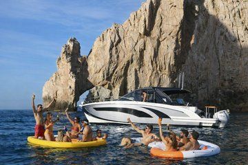 Cabo San Lucas Arch Private Yacht Tour