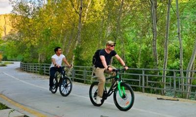 Samarkand Bike Tour: Top Highlights & Hidden Neighbourhoods
