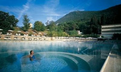 3 Days Private Florence Spa Wellness and Caves Experience