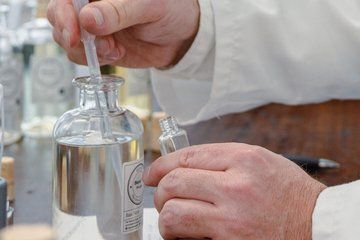 Bath Bespoke Perfume Design Workshop: Create Your Own Perfume