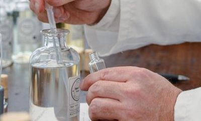 Bath Bespoke Perfume Design Workshop: Create Your Own Perfume