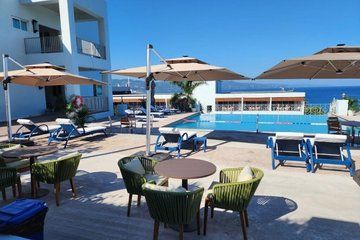 Hotel 39 Jamaica Private Car Transfer Service