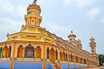 Private Cu Chi Tunnels and Cao Dai Great Temple Experience