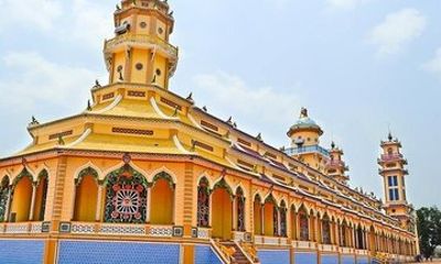 Car and Walking Tour in Ho Chi Minh City