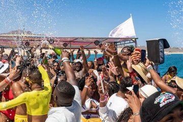 Punta Cana Party Boat with Open Bar, Snorkeling & Hotel Pick up