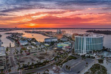 Clearwater Beach Day Trip with Roundtrip Transport