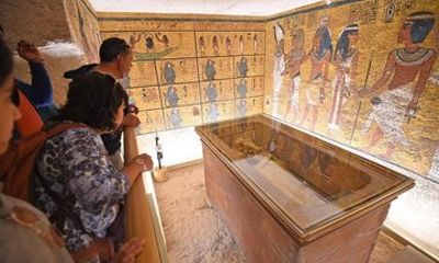 Luxor West Bank Tour Kings Queens and Habu Temple