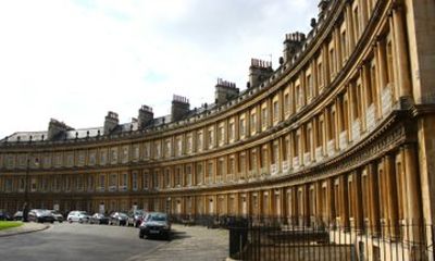 Jane Austen's Bath & Secret Spots Self-Guided Walking Tour