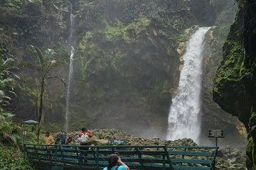Private Transfer from La Fortuna Arenal to Manuel Antonio Hotels