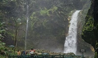 Private Transfer from La Fortuna Arenal to Manuel Antonio Hotels