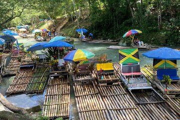 Montego Bay Private Sightseeing Bamboo Rafting and Shopping