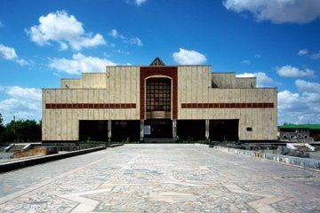 Daytrip to Khiva from Nukus Savitsky Museum to Chilpik Kala