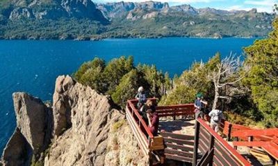 Patagonia Grand Lakes Full Day Circuit from Bariloche