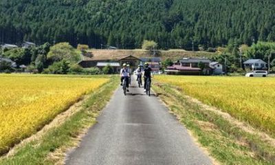 Private Countryside E-Bike Tour in Hida