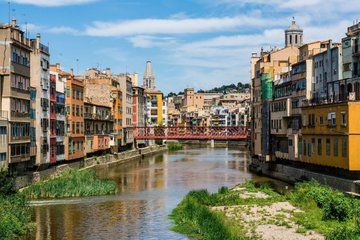 Private Day Tour From Barcelona to Girona