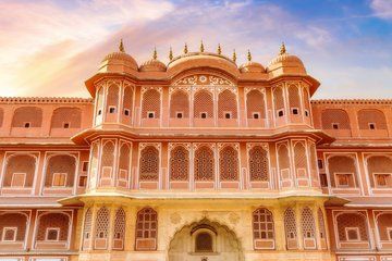 Private Full Day Jaipur Tour By Car, Guide, Skip-the-Line Entry