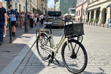 Krakow Full Day Bike Rental with City Routes and Local Tips