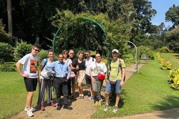 Italian Speaking National Guide in Sri Lanka