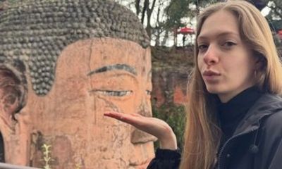 Chengdu Panda Base and Leshan Giant Buddha All Inclusive Tour