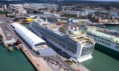 Southampton Port to Heathrow Airport and Return