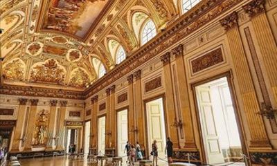 From Naples: Caserta Day Trip in Royal Palace and Designer Outlet