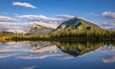 Banff Vermilion Lakes and Sunset Views Private Evening Tour