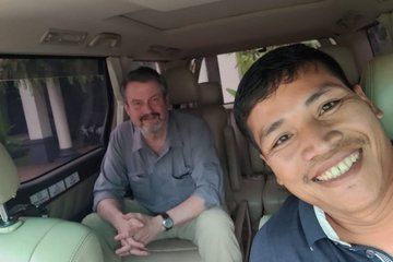 Battambang To Phnom Penh Private Transfer Mini-Van-Car