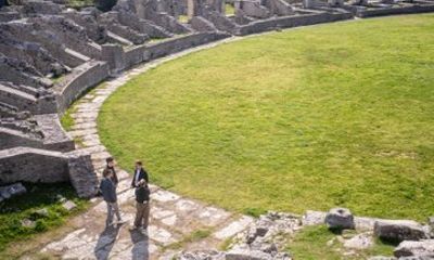 Private Salona Roman Amphitheater and Klis Fortress Tour