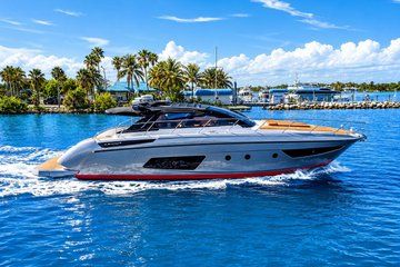 Miami Private Yacht Charter with Jet Skis Included
