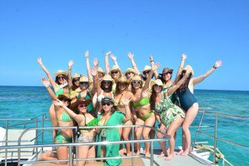 Private Boat Cruise in Punta Cana with Snorkel and Free Drinks